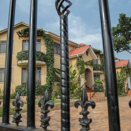 Villa Karibu Serviced Apartments-Kampala Exterior photo